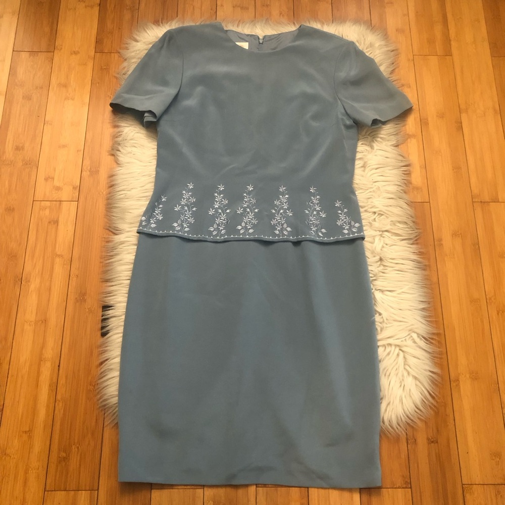 Talbots 100% Pure Silk Floral Embroidered Short Sleeve Blue Sheath Dress size 10